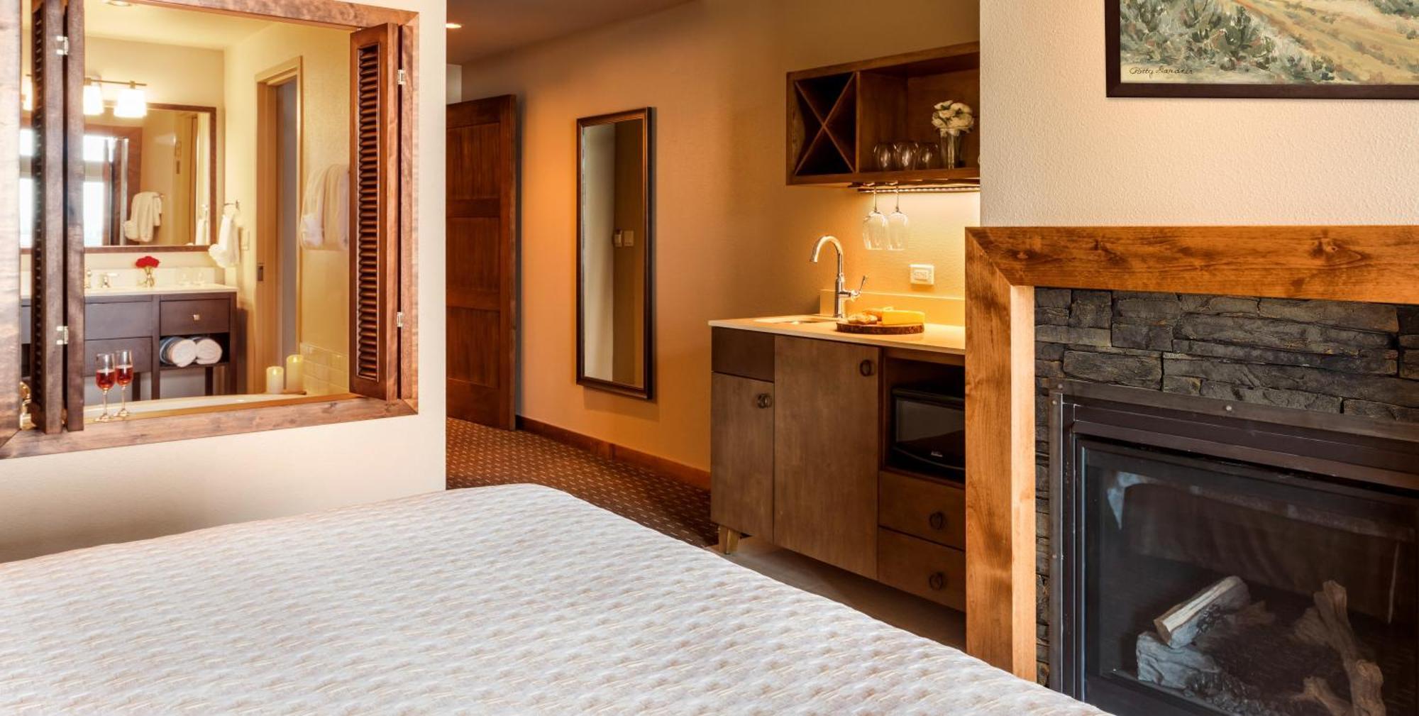 The Lodge At Columbia Point Richland Room photo